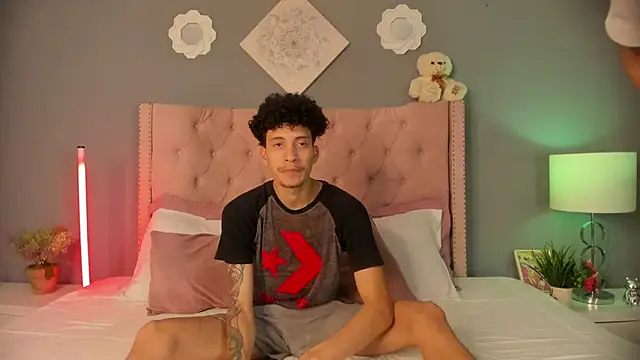 Joe And Emma online show from December 3, 2025, 4:09 am