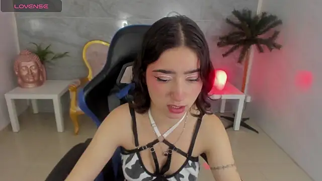 Snapshot of venuss09_s chatting on November 17, 2025, 1:50 pm venuss09 s online show from November 17, 2025, 1:50 pm