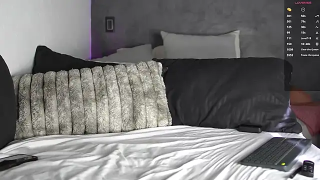 Snapshot of joesteel chatting on November 22, 2025, 7:13 pm joesteel online show from November 22, 2025, 7:13 pm