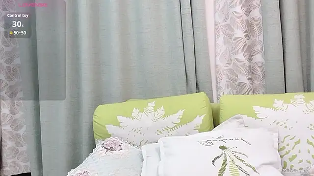 Snapshot of Aiyi909- chatting on November 19, 2025, 4:51 pm Aiyi909- online show from November 19, 2025, 4:51 pm