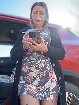 Snapshot of Milena-MilfaXXX chatting on November 17, 2025, 5:57 am Milena-MilfaXXX online show from November 17, 2025, 5:57 am