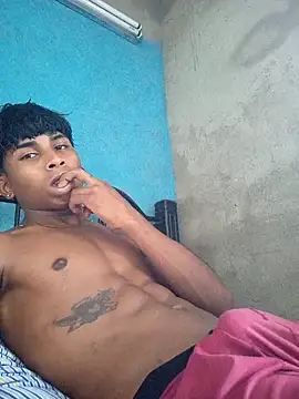 Snapshot of angelchorinos chatting on September 30, 2025, 4:45 pm angelchorinos online show from September 30, 2025, 4:45 pm