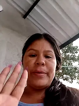 hotmom33 online show from September 30, 2025, 10:53 am