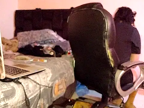 Snapshot of saenzjulieta1 chatting on October 12, 2025, 3:11 pm saenzjulieta1 online show from October 12, 2025, 3:11 pm