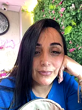 hotadhara01 online show from November 18, 2025, 10:14 pm