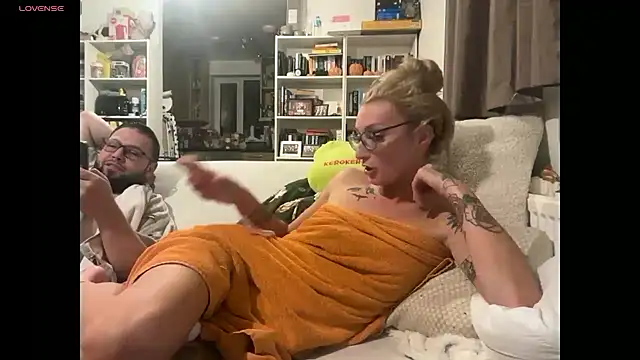 harleyblair online show from October 16, 2025, 10:33 pm