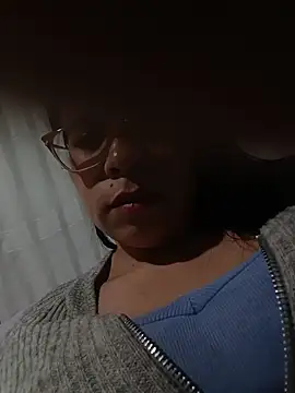 JenniferLegs online show from October 29, 2025, 1:30 am