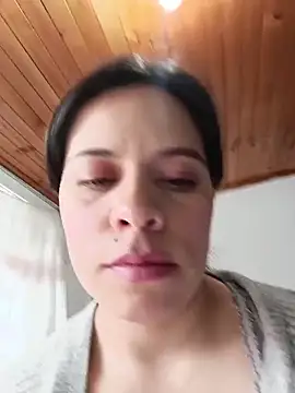 JenniferLegs online show from December 17, 2025, 7:53 pm