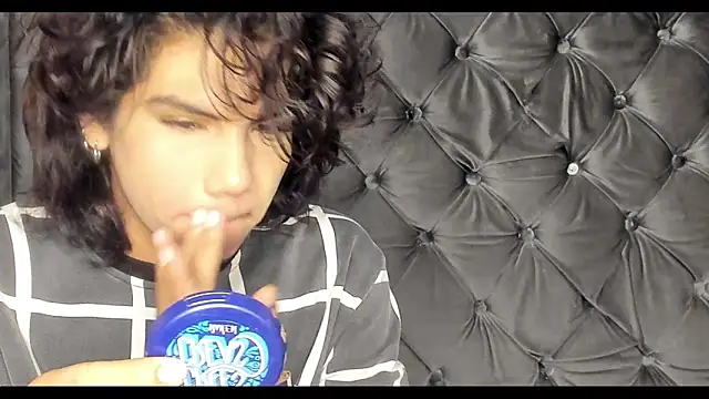 Snapshot of bxby_dolls chatting on October 8, 2025, 1:47 am bxby dolls online show from October 8, 2025, 1:47 am