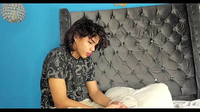 Snapshot of bxby_dolls chatting on October 13, 2025, 3:39 am bxby dolls online show from October 13, 2025, 3:39 am