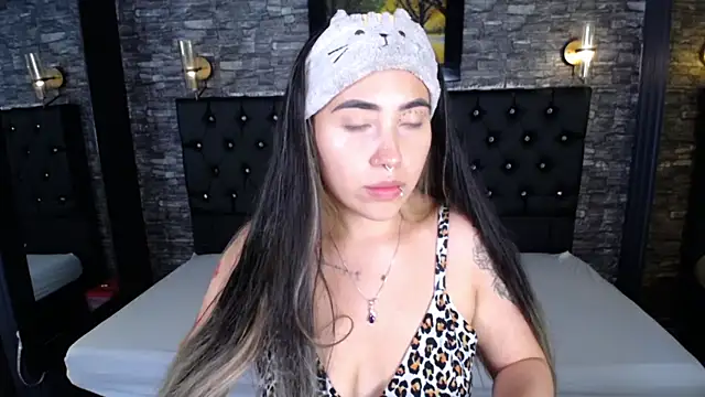 Snapshot of _ManuVeelez chatting on October 29, 2025, 4:37 am ManuVeelez online show from October 29, 2025, 4:37 am