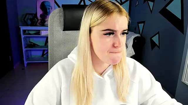 Snapshot of Stef_Nicks chatting on November 9, 2025, 9:07 am Stef Nicks online show from November 9, 2025, 9:07 am