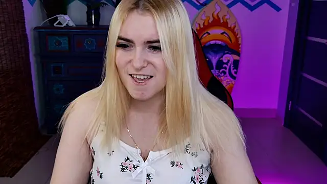 Snapshot of Stef_Nicks chatting on November 28, 2025, 9:12 am Stef Nicks online show from November 28, 2025, 9:12 am