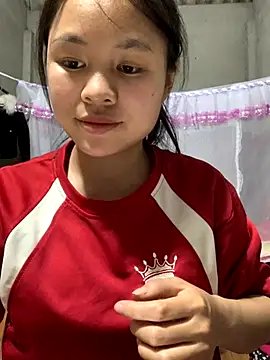 Snapshot of NhuFox chatting on September 16, 2025, 12:39 pm NhuFox online show from September 16, 2025, 12:39 pm