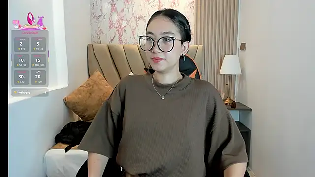 Snapshot of Yuna__Min chatting on September 26, 2025, 12:42 pm Yuna  Min online show from September 26, 2025, 12:42 pm