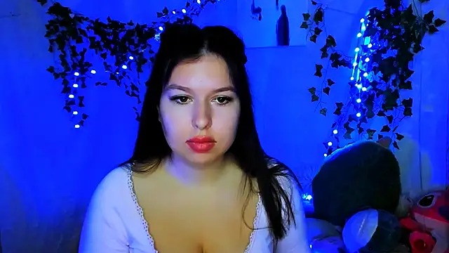 Snapshot of ChloeRicc chatting on December 18, 2025, 11:16 am ChloeRicc online show from December 18, 2025, 11:16 am