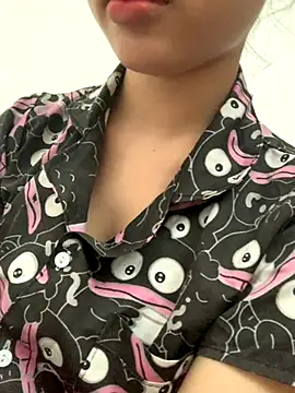 Nguyenha11 online show from October 1, 2025, 7:36 am