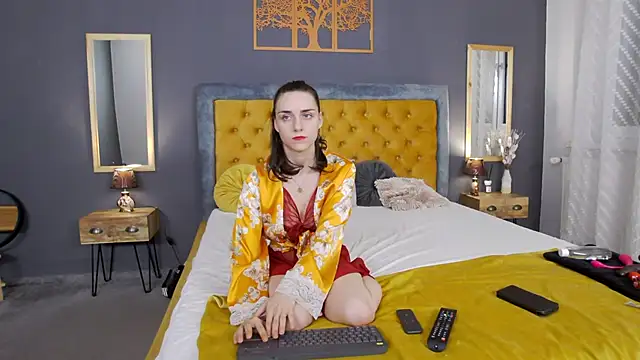 Jessica White  online show from October 21, 2025, 3:51 am