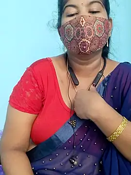 yelmaji91 online show from October 8, 2025, 4:54 am