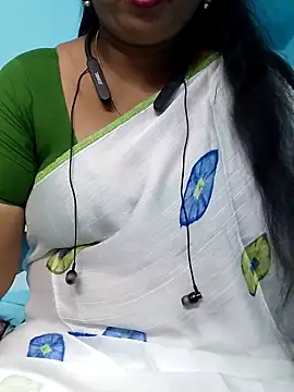 yelmaji91 online show from October 22, 2025, 4:57 am