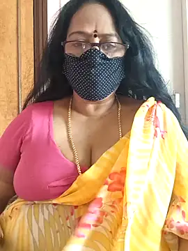 Snapshot of heera-rani chatting on September 14, 2025, 5:39 am heera-rani online show from September 14, 2025, 5:39 am
