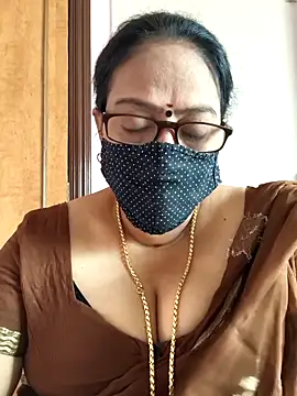 Snapshot of heera-rani chatting on September 15, 2025, 2:55 am heera-rani online show from September 15, 2025, 2:55 am