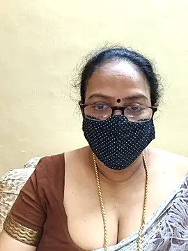 Snapshot of heera-rani chatting on October 26, 2025, 6:41 am heera-rani online show from October 26, 2025, 6:41 am