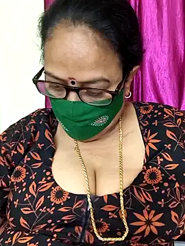 Snapshot of heera-rani chatting on November 8, 2025, 4:07 pm heera-rani online show from November 8, 2025, 4:07 pm