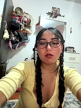 saranghae  online show from October 8, 2025, 3:26 am