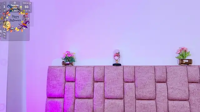 Snapshot of ScarlettLuxe chatting on October 30, 2025, 11:16 pm ScarlettLuxe online show from October 30, 2025, 11:16 pm