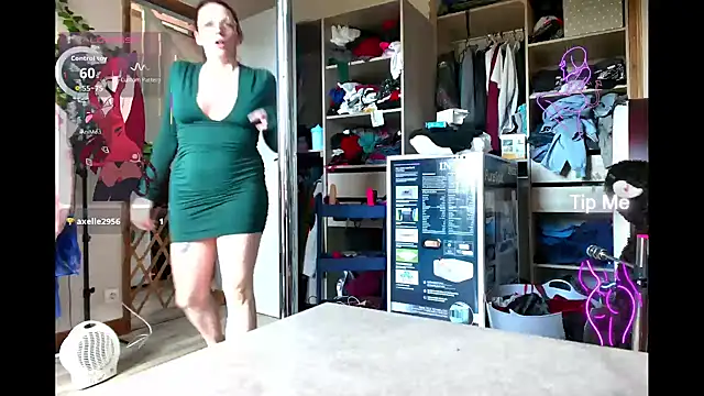 Snapshot of rubystrip chatting on November 19, 2025, 2:39 pm rubystrip online show from November 19, 2025, 2:39 pm