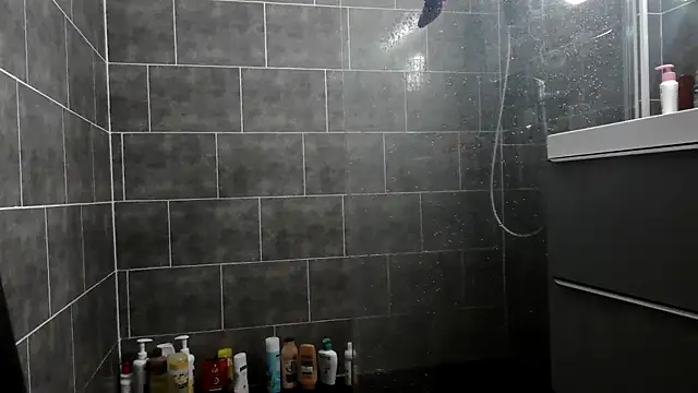 Snapshot of rubystrip chatting on December 1, 2025, 9:09 pm rubystrip online show from December 1, 2025, 9:09 pm