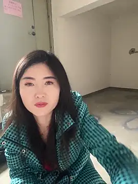 xtt1689999 online show from November 9, 2025, 5:28 am