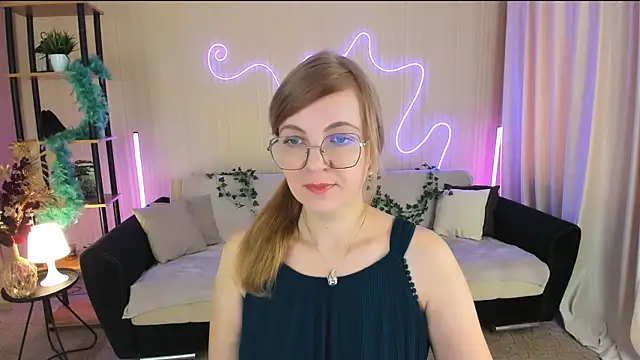 YourUniverser online show from November 10, 2025, 9:19 am