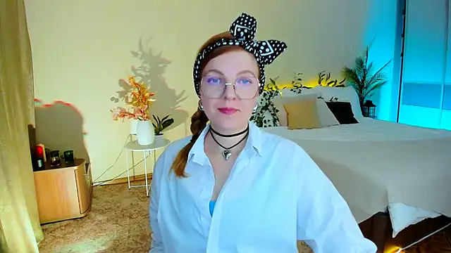 YourUniverser online show from November 19, 2025, 4:12 am