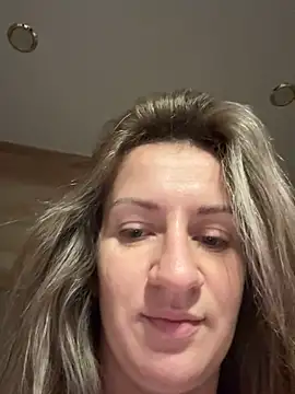 EvvaMur online show from September 24, 2025, 1:09 am