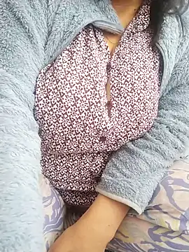 zerdaliii online show from October 13, 2025, 8:03 am