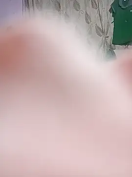 Snapshot of yummyhottie-clit chatting on November 16, 2025, 8:03 pm yummyhottie-clit online show from November 16, 2025, 8:03 pm