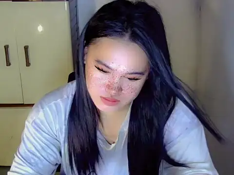 Annierose ts online show from December 15, 2025, 5:12 am