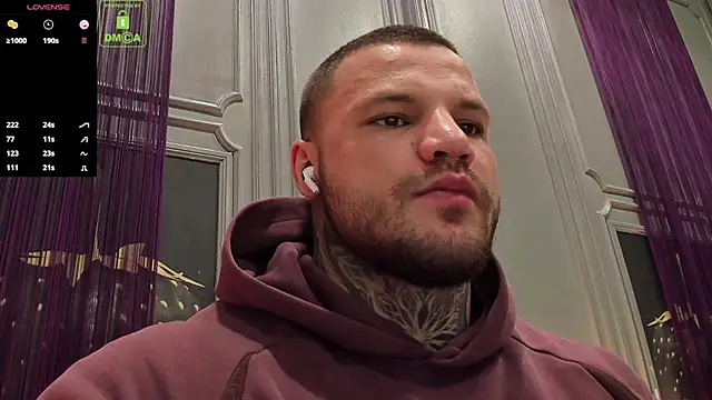 OliverSport online show from November 16, 2025, 10:54 am