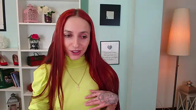 Julia Jae online show from September 26, 2025, 6:17 am