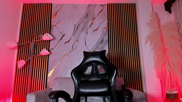 JulienSaint online show from October 2, 2025, 12:34 pm