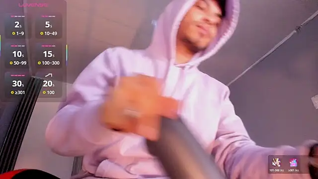 Snapshot of Bastian_MCcormick chatting on October 27, 2025, 12:20 pm Bastian MCcormick online show from October 27, 2025, 12:20 pm