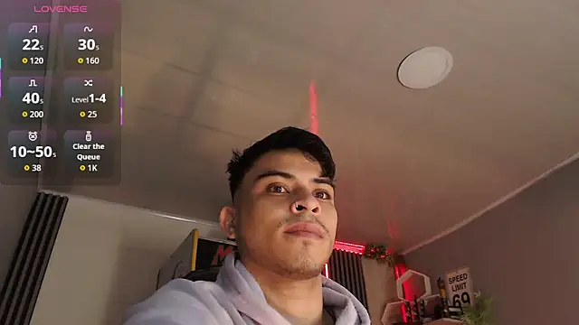 Snapshot of Bastian_MCcormick chatting on November 12, 2025, 12:05 pm Bastian MCcormick online show from November 12, 2025, 12:05 pm