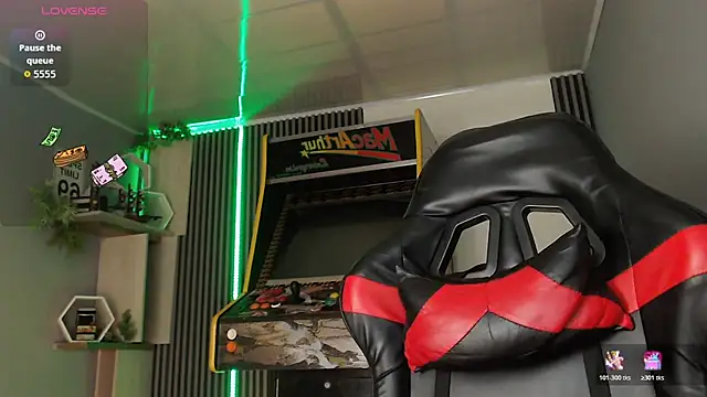 Snapshot of Bastian_MCcormick chatting on November 20, 2025, 12:27 pm Bastian MCcormick online show from November 20, 2025, 12:27 pm