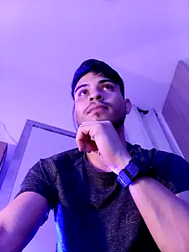 Snapshot of Bastian_MCcormick chatting on November 23, 2025, 6:41 pm Bastian MCcormick online show from November 23, 2025, 6:41 pm