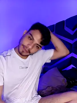 Snapshot of Bastian_MCcormick chatting on November 26, 2025, 1:39 am Bastian MCcormick online show from November 26, 2025, 1:39 am