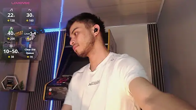 Snapshot of Bastian_MCcormick chatting on November 26, 2025, 1:45 pm Bastian MCcormick online show from November 26, 2025, 1:45 pm