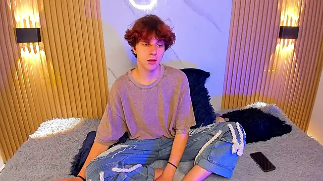 IM DAREN online show from September 24, 2025, 11:57 am