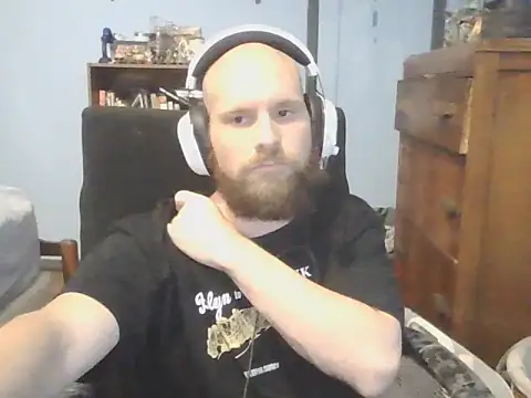 Snapshot of PDrents chatting on October 31, 2025, 9:16 pm PDrents online show from October 31, 2025, 9:16 pm